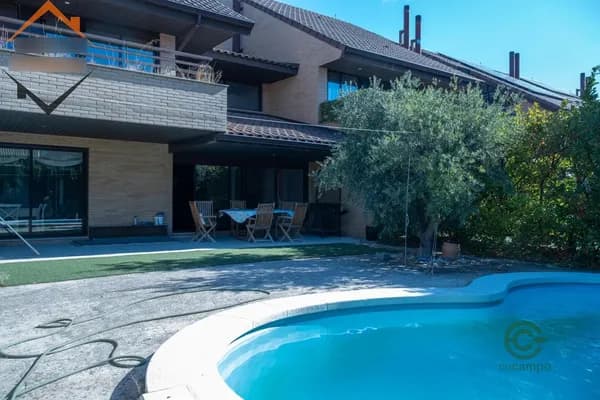 Casa de 0,0306 ha en venta en Villanueva de gallego, Zaragoza