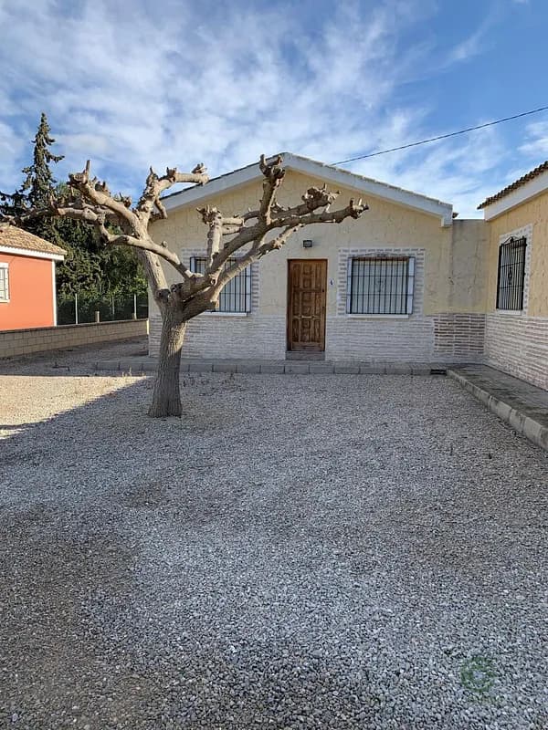 Finca agrícola de 0,0302 ha en venta en Orihuela, Alicante