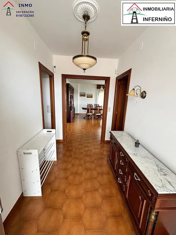 Casa de 0,07 ha en venta en Valdovino, La coruna