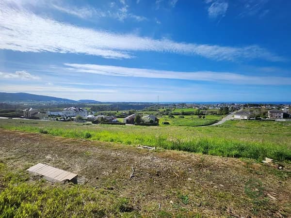 Terreno urbano de 0,15 ha en venta en Valdes, Asturias