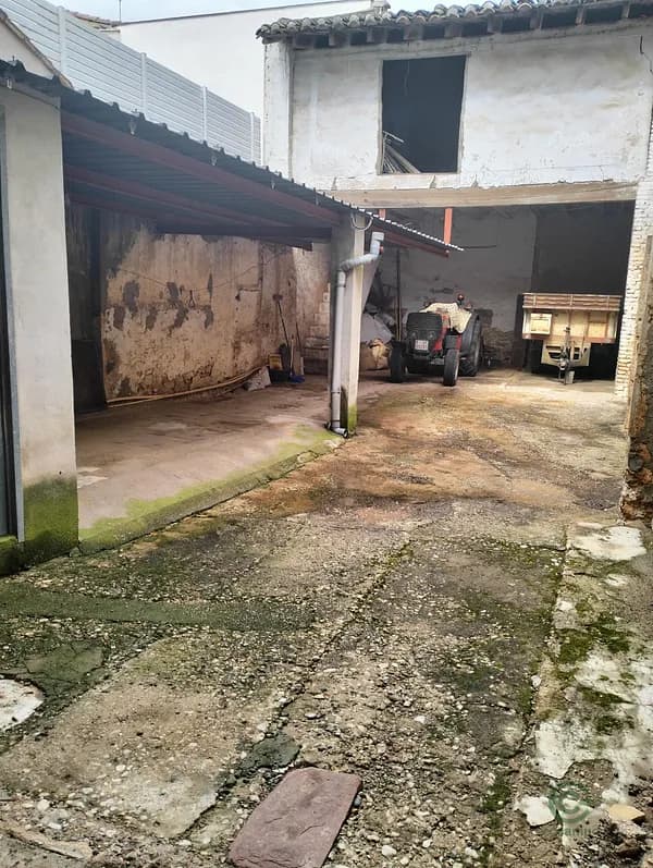 Casa de 0,0217 ha en venta en Cheste, Valencia