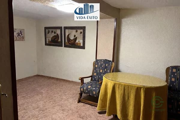 Casa de 0,018 ha en venta en Jaén, Jaen