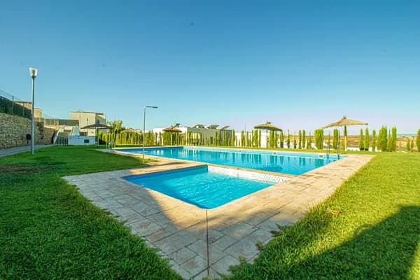 Terreno urbano de 0,0541 ha en venta en Badajoz, Badajoz