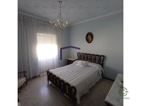 Casa de 0,0165 ha en venta en Manzanares, Ciudad real