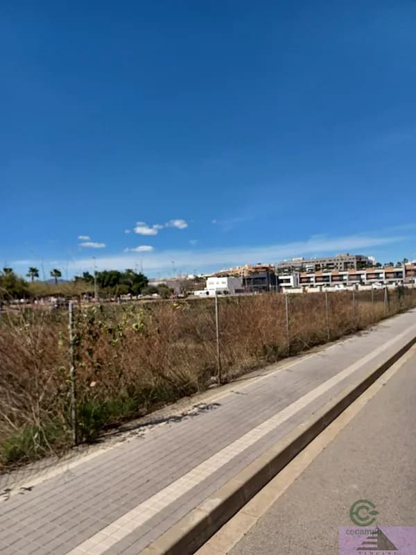 Terreno urbano de 0,23 ha en venta en Burriana, Castellón