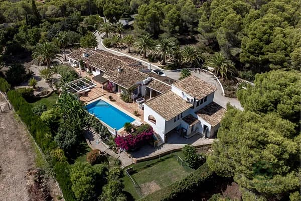 Rustic property of 1 ha for sale in Alicante