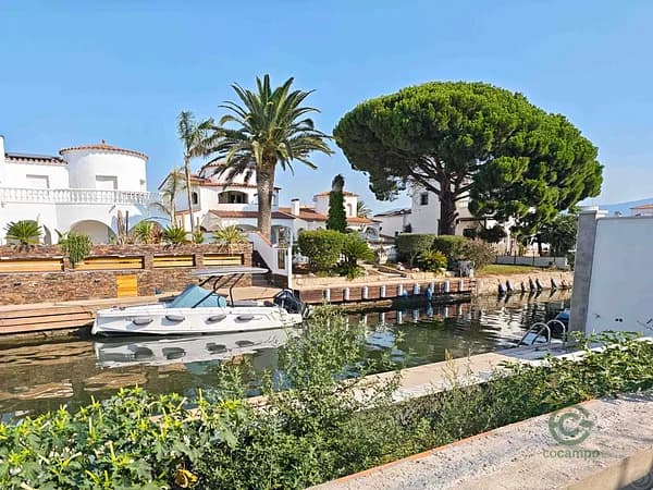 Casa de 0,0501 ha en venta en Empuriabrava, Girona