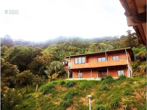 Finca rústica de 1,2 ha en venta en Antioquia