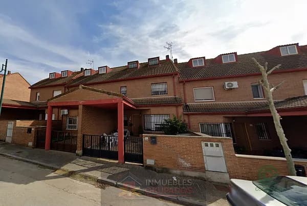 Casa de 0,0176 ha en venta en Calera y chozas, Toledo