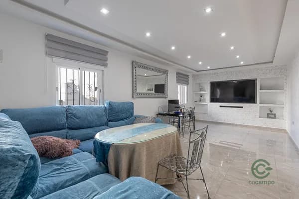 Casa de 0,0126 ha en venta en Alhendin, Granada