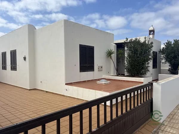 Casa de 0,035 ha en venta en Lanzarote, Las palmas