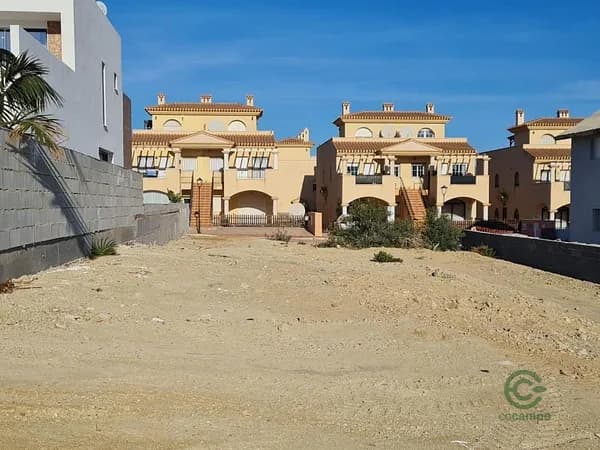 Urban land of 0,05 ha for sale in Almeria