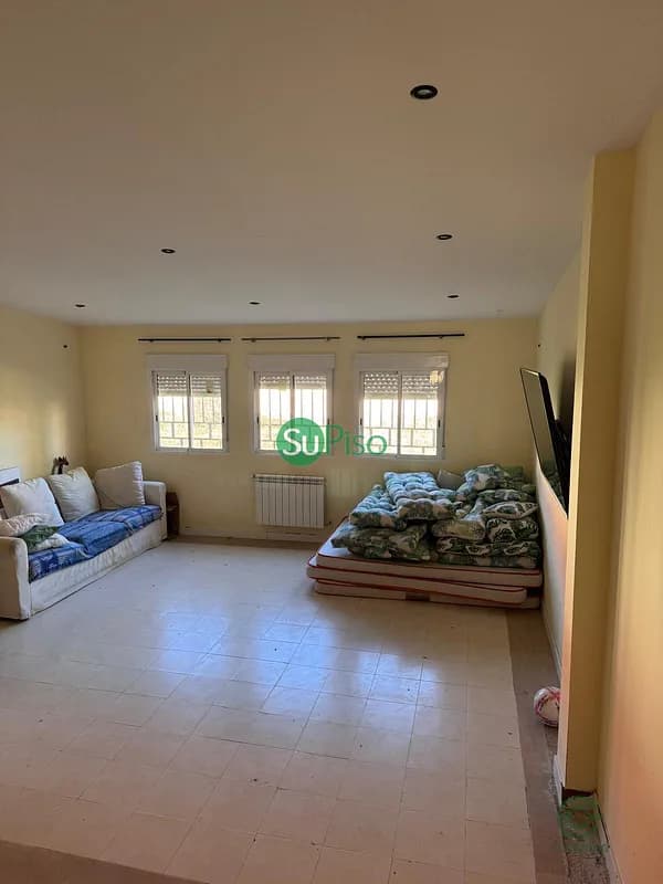 Casa de 0,014 ha en venta en Yeles, Toledo