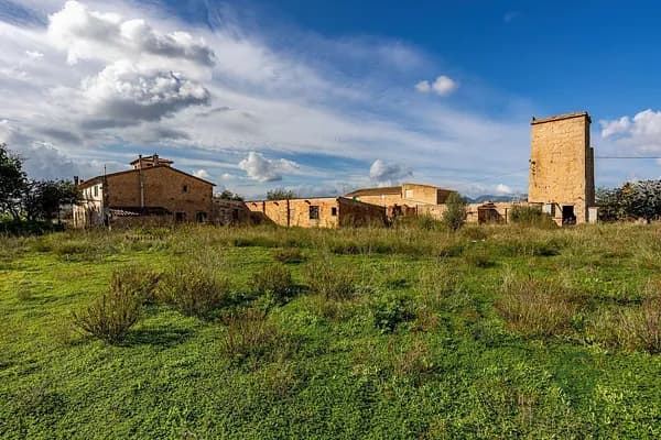 Finca rústica de 3,4 ha en venta en Baleares