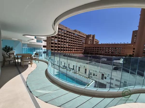 Casa de 0,0115 ha en venta en Fuengirola, Malaga