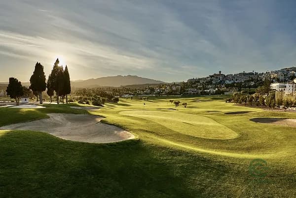 Casa de 0,0138 ha en venta en Mijas, Malaga