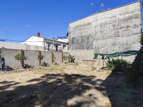 Terreno urbano de 0,03 ha en venta en Madrid