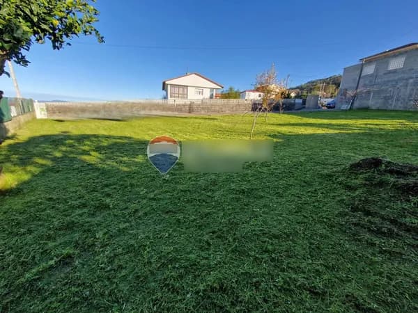 Terreno urbano de 0,0776 ha en venta en Vigo, Pontevedra