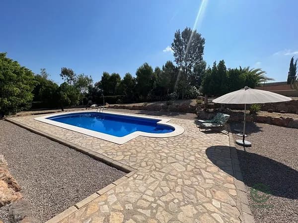 Casa de 0,0417 ha per a venda a Almeria