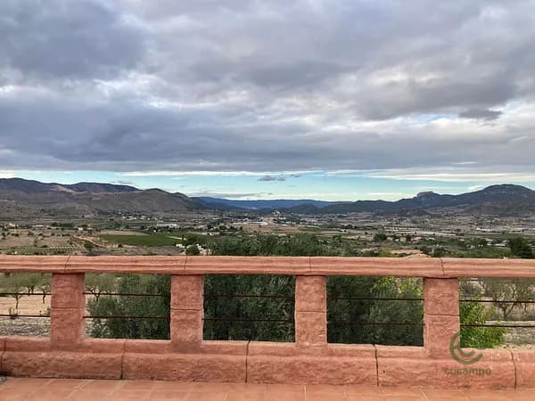 Finca rústica de 1,8 ha en venta en Hondon de las nieves, Alicante