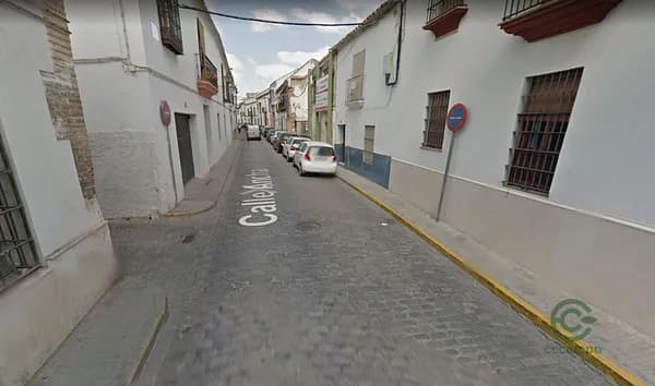 Casa de 0,0258 ha en venta en Sevilla