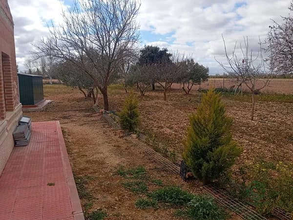 Rustic property of 0,4 ha for sale in Ciudad real