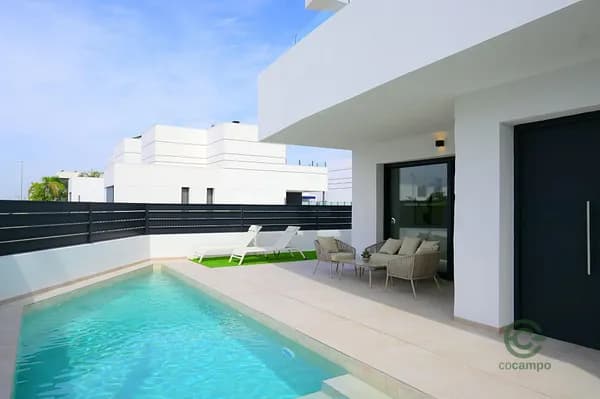Casa de 0,0209 ha en venta en Dolores, Alicante