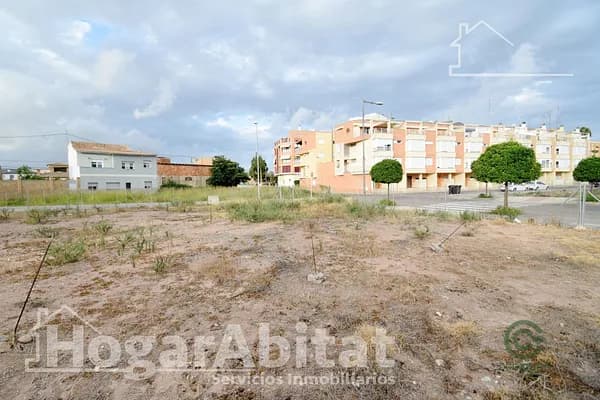 Terreno urbano de 0,0335 ha en venta en Burriana, Castellon