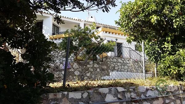 Finca rústica de 0,3295 ha en venta en Mijas, Malaga