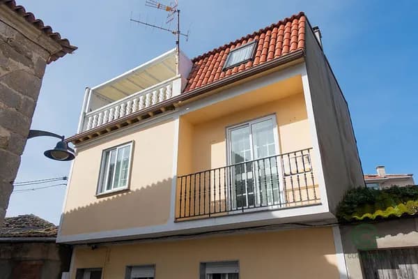 Casa de 0,0138 ha en venta en Cambados, Pontevedra