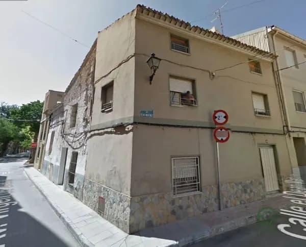 Casa de 0,0201 ha en venta en Caudete, Albacete