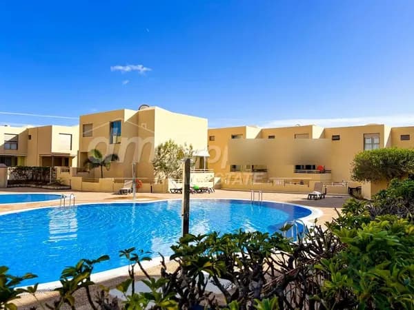 Casa de 0,0223 ha en venta en Granadilla de abona, Sta.cruz tener.