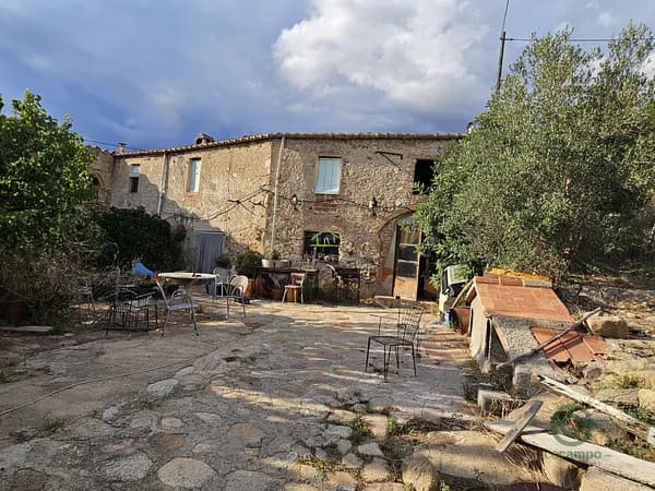 Finca rústica de 0,132 ha en venta en Castell-platja d´aro, Girona