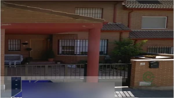 Casa de 0,0176 ha en venta en Calera y chozas, Toledo
