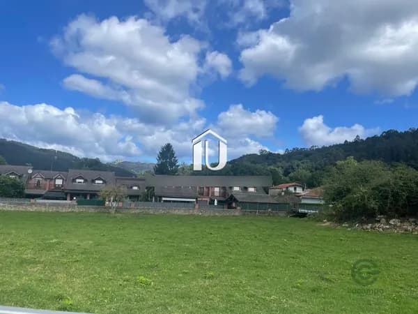 Terreno urbano de 0,19 ha en venta en Cantabria