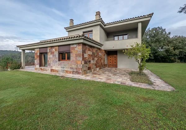 Finca rústica de 4 ha en venta en Bescano, Girona