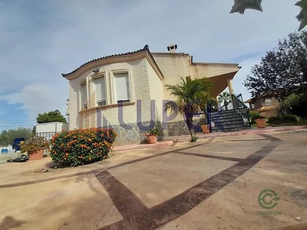 Casa de 0,135 ha en venta en San vicente del raspeig, Alicante