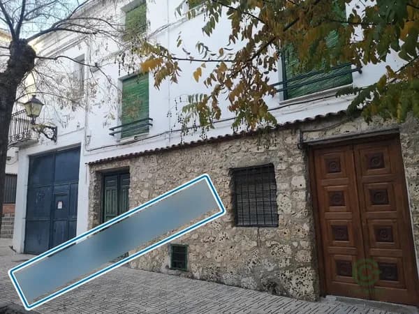 Casa de 0,03 ha en venta en Huete, Cuenca