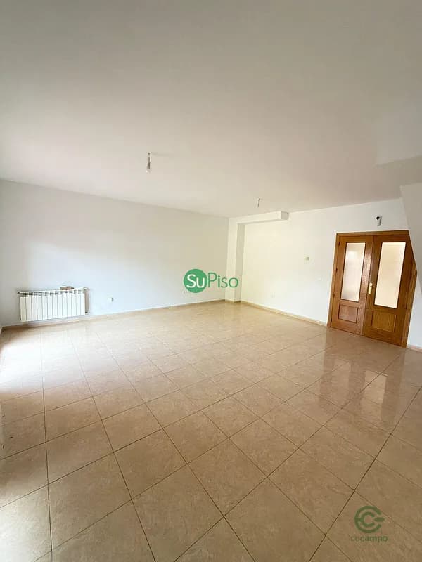 Casa de 0,015 ha en venta en Toledo