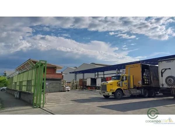Nave industrial de 0,0372 ha en alquiler en Valle del cauca
