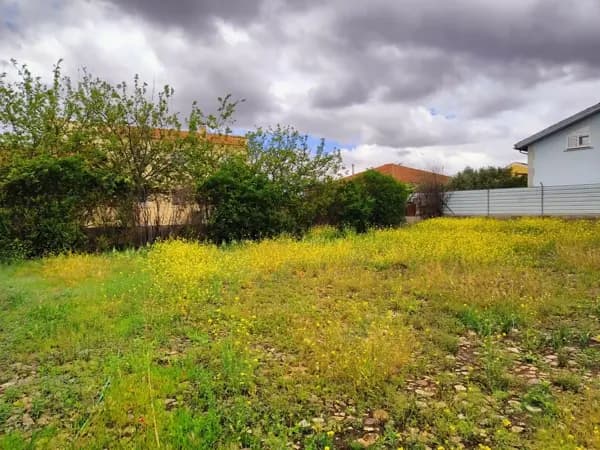 Terreno urbano de 0,05 ha en venta en Valdepenas, Ciudad real
