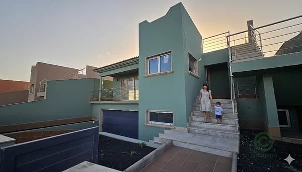 Casa de 0,04 ha en venta en Las palmas