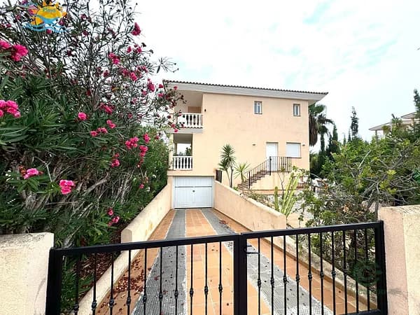 Casa de 0,025 ha en venta en Castellón