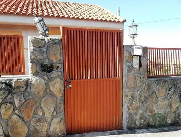 Casa de 0,1166 ha en venta en El casar, Guadalajara