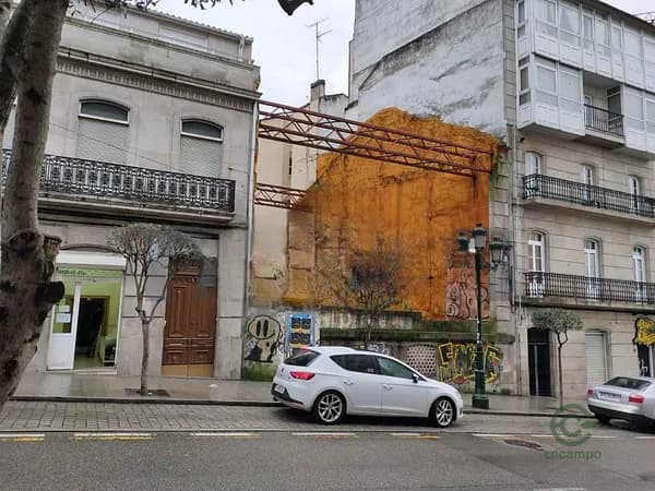 Terreno urbano de 0,0134 ha en venta en Vigo, Pontevedra