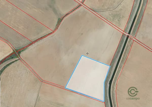 Finca agrícola de 3,88 ha en venta en León