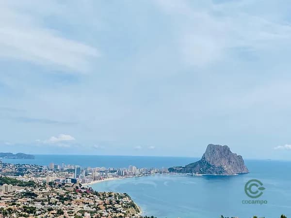 Casa de 0,0637 ha en venta en Calpe, Alicante
