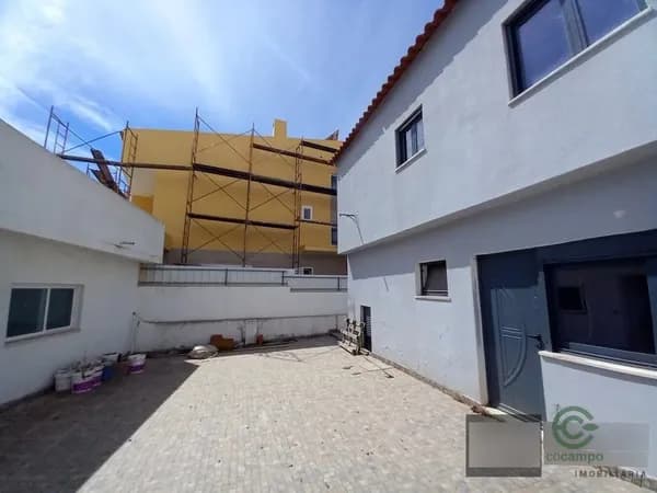 House of 0,021 ha for sale in Setúbal