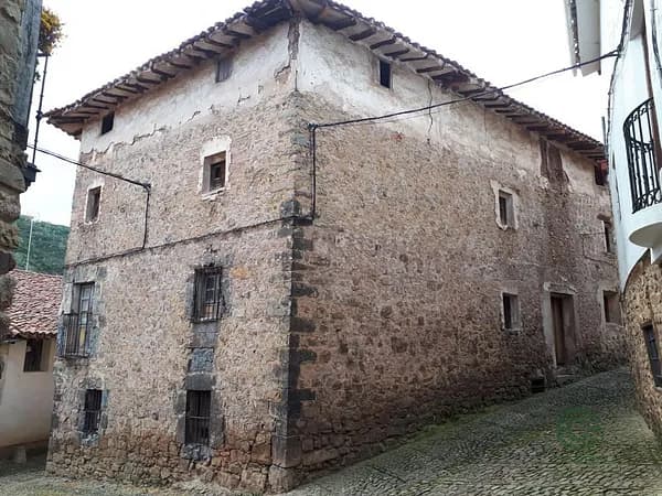 Casa de 0,0507 ha en venta en Laguna de cameros, La rioja