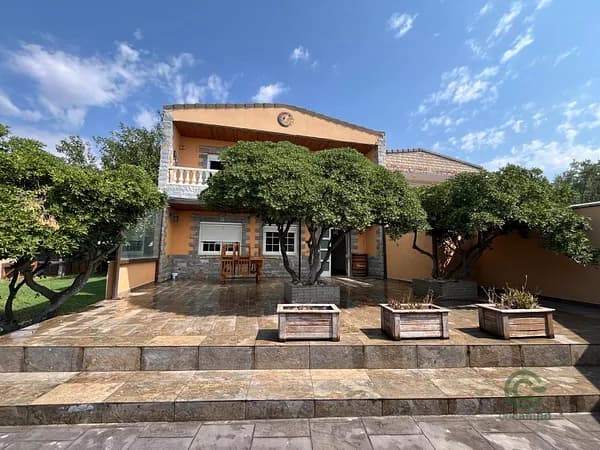 Casa de 0,07 ha en venta en Zaragoza, Zaragoza